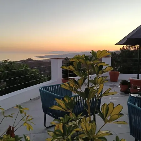 Mediterranean House In The Mountain * טורוקס