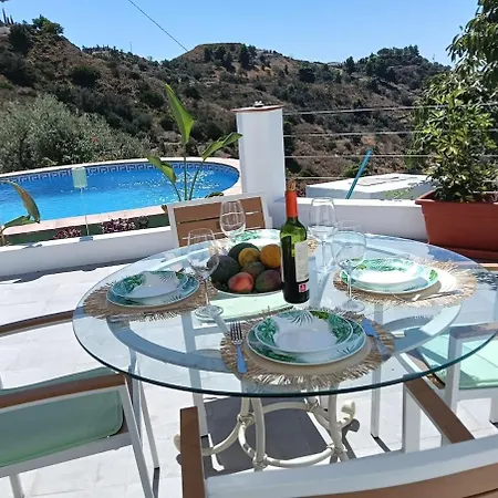 וילה Mediterranean House In The Mountain *