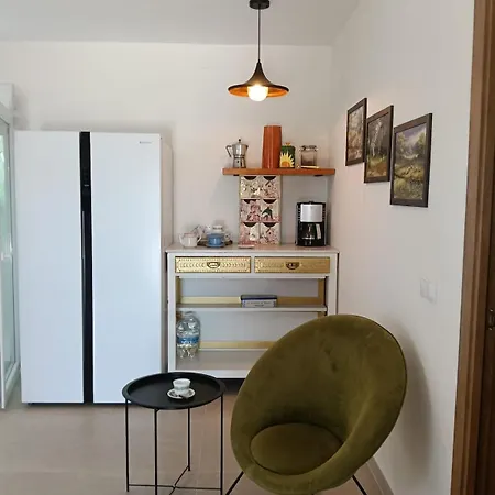 Mediterranean House In The Mountain וילה