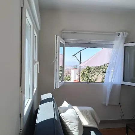 Mediterranean House In The Mountain וילה